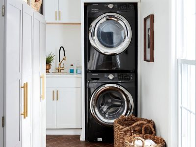 mudroom-black-appliances-gold-accents-DYzcXRuEqjwACM_pI2TWj–a08bd9422a484f92918b956bf2e951f8 mudroom-black-appliances-gold-accents-DYzcXRuEqjwACM_pI2TWj--a08bd9422a484f92918b956bf2e951f8